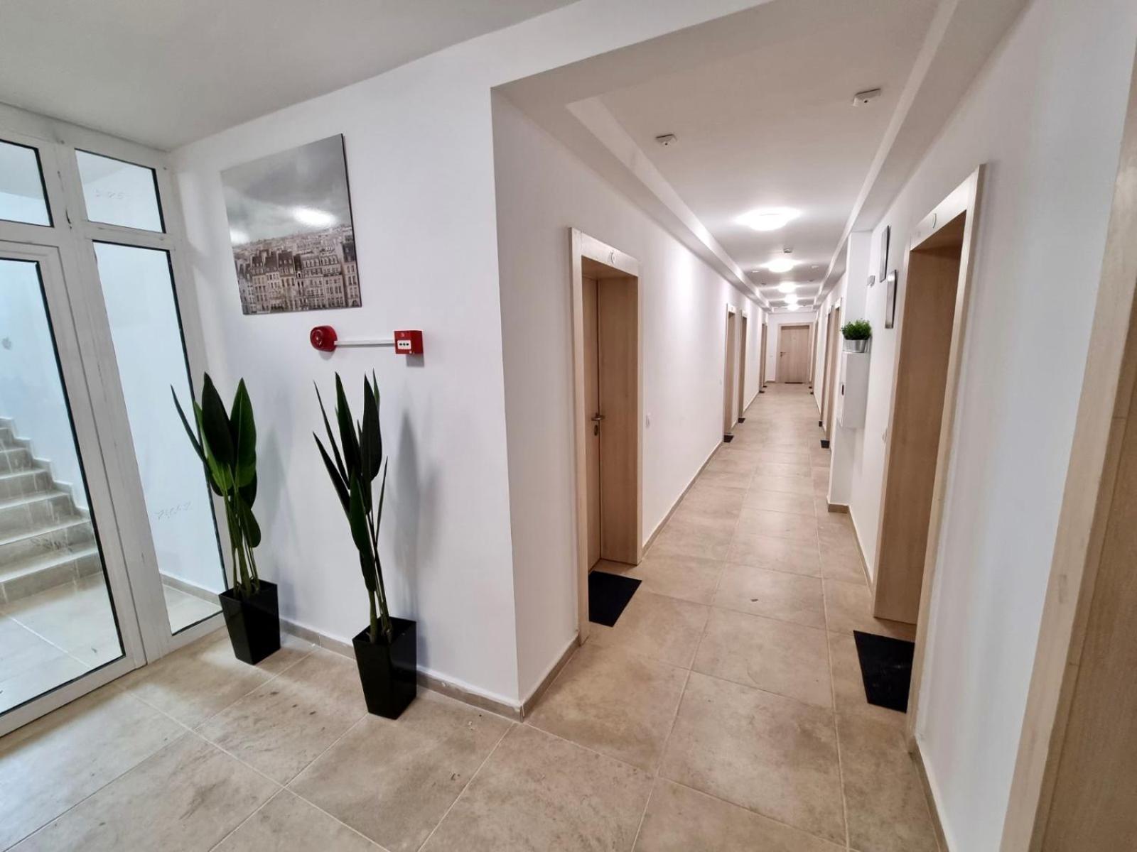 Best Family Apartments & Private Parking 소피아 외부 사진